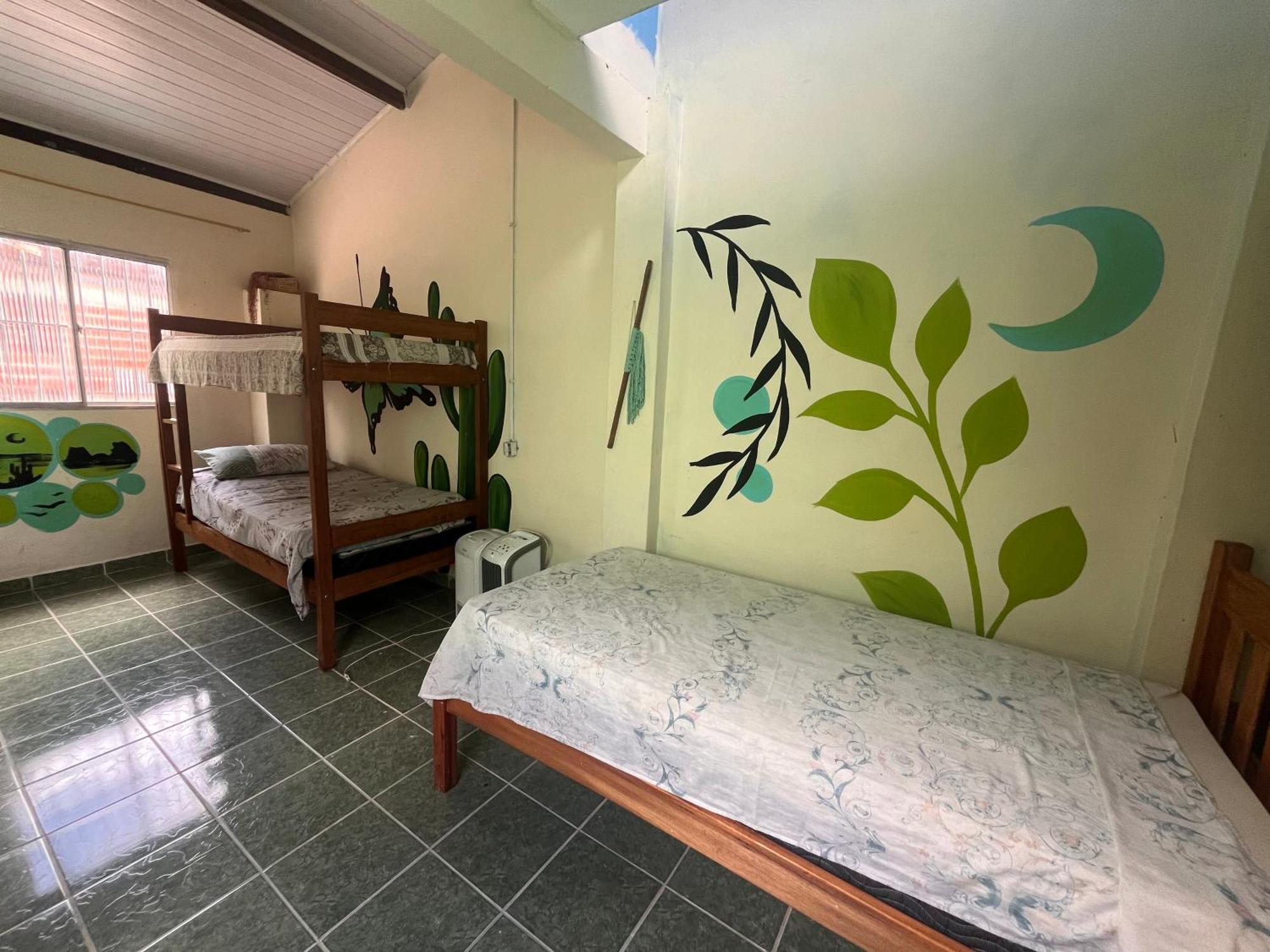 Multiverso Hostel レンソイス エクステリア 写真